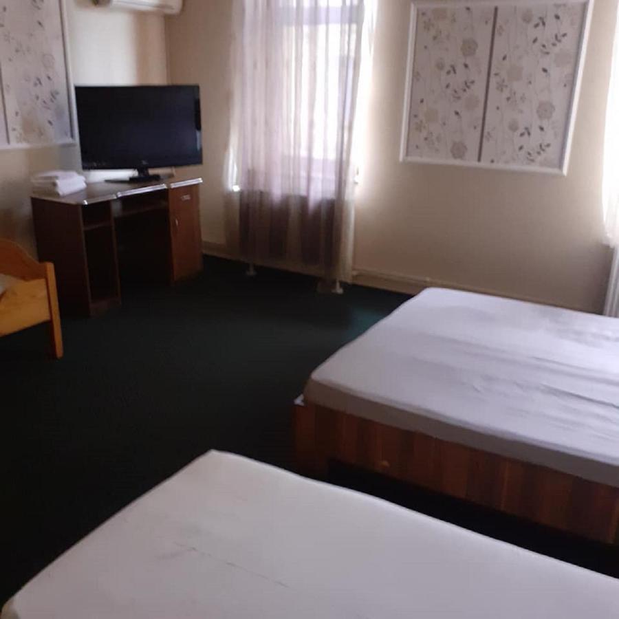 Hotel Lexus - Fost Cosmin Arad Luaran gambar
